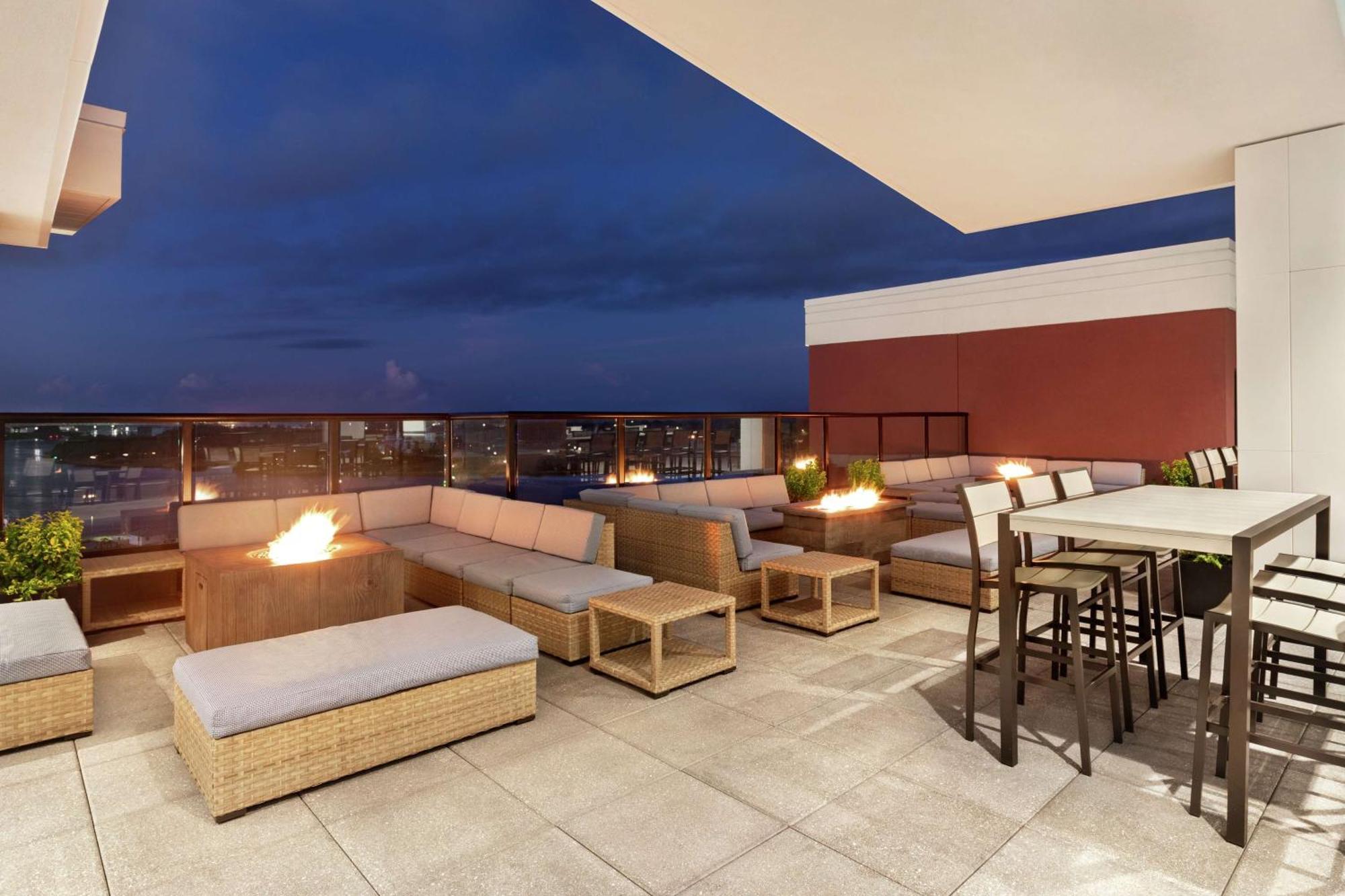 Embassy Suites By Hilton Wilmington Riverfront Εξωτερικό φωτογραφία